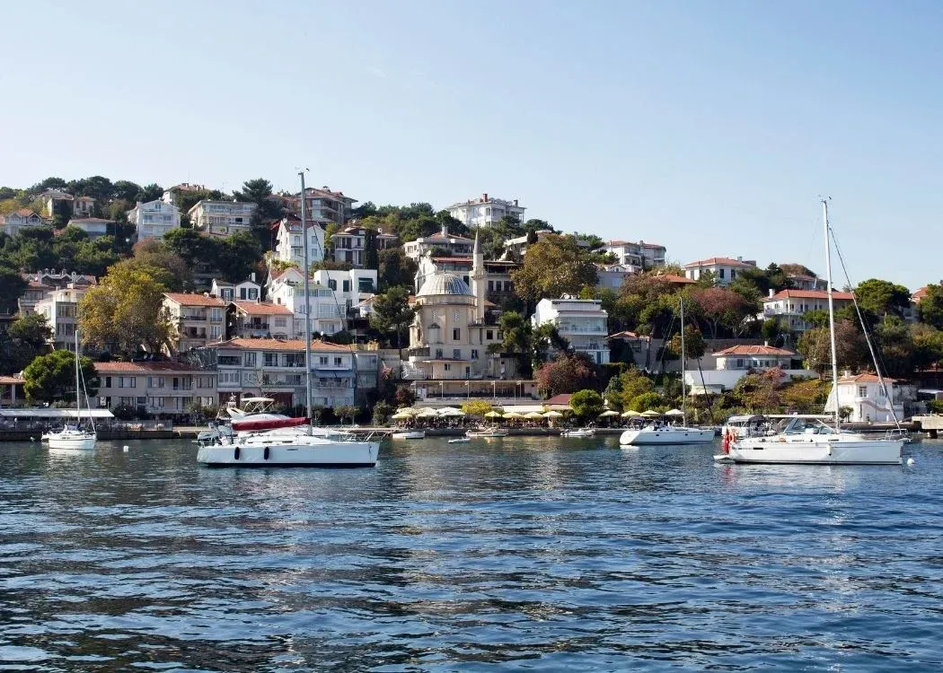 Burgazada Island Walking Tour with Audio Guide