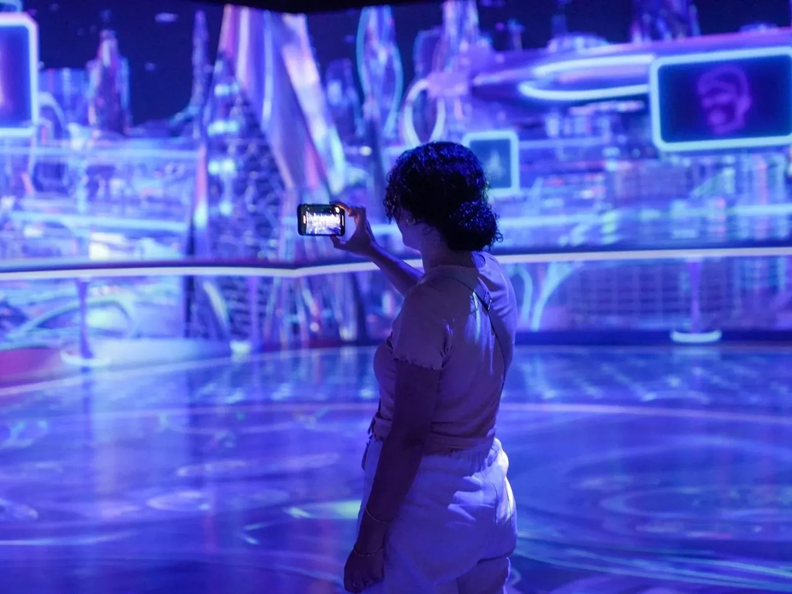 Digital Experience Museum Skip-the-Line Entry