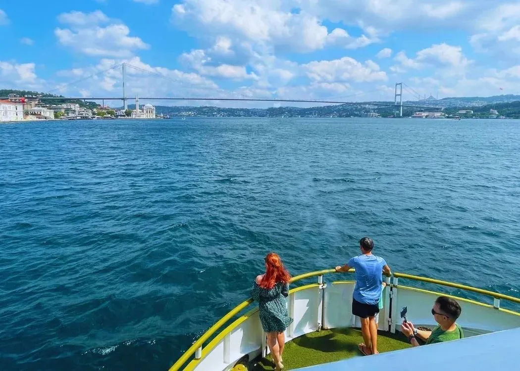 Golden Horn & Bosphorus Sightseeing Cruise with Audio Guide