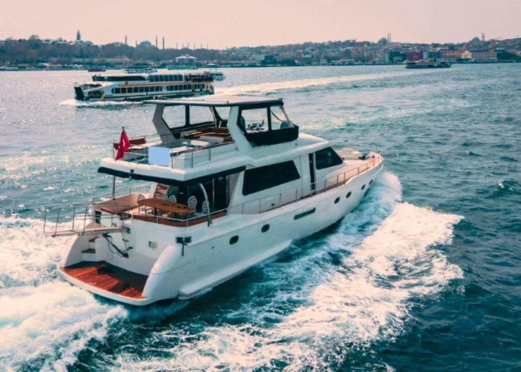 Private Bosphorus Yacht Cruise Tour