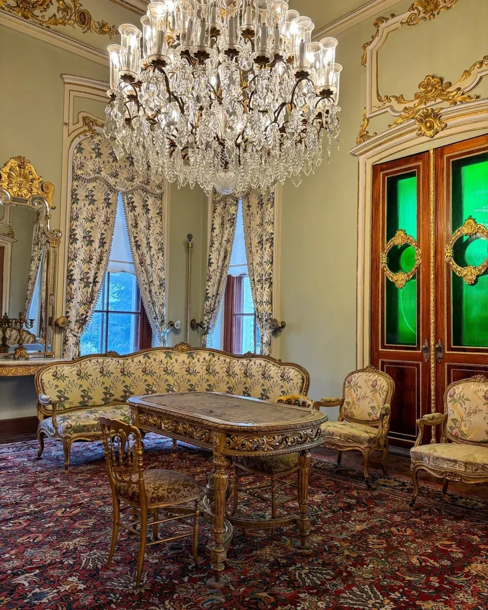 Kucuksu Pavillions Skip-the-Ticket-Line Entry with Audio Guide