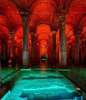 Basilica Cistern Guided Tour with Skip-the-Ticket-Line Entry