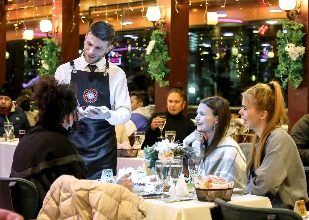 Bosphorus Evening Cruise: Turkish Dinner & Live Shows